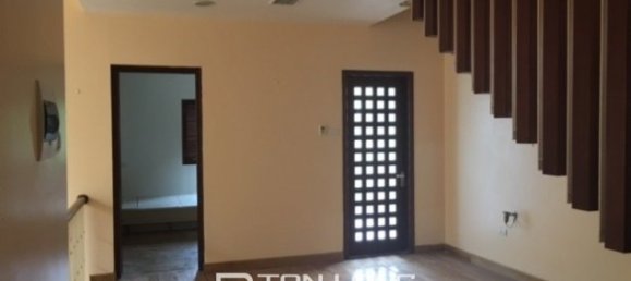 4 bedrooms Villa in Tay Ho, Vietnam No. 3200 16