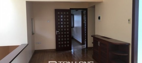 4 bedrooms Villa in Tay Ho, Vietnam No. 3200 22