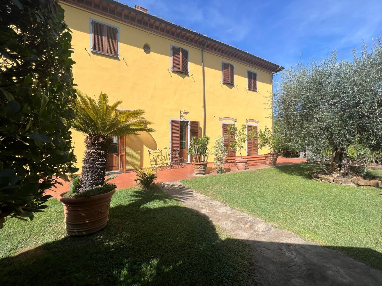 20 bedrooms House in San Giuliano Terme, Italy No. 385547