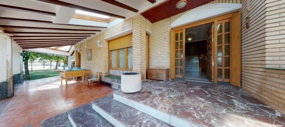 4 bedrooms House in Zaragoza, Spain No. 65167 4