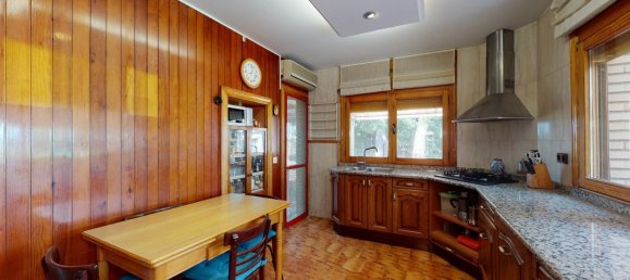 4 bedrooms House in Zaragoza, Spain No. 65167 12