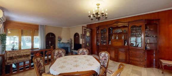 4 bedrooms House in Zaragoza, Spain No. 65167 10