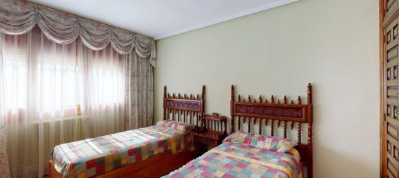 4 bedrooms House in Zaragoza, Spain No. 65167 29