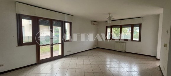 Casa de 5 divisões em Pordenone, Italy N.º 93458 4