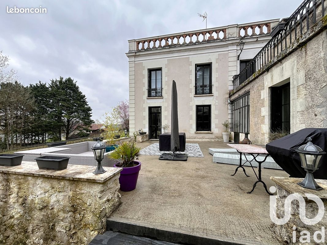 Дом с 6 спальнями в Амбуаз, Франция № 333031