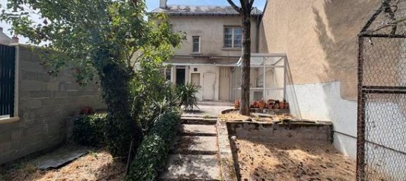 Casa de 3 dormitorios en Chateauroux, France No. 305113 2