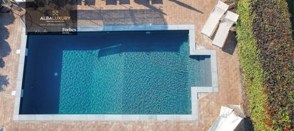 5 bedrooms Villa in Aulla, Italy No. 739 3