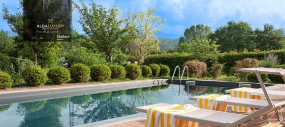 5 bedrooms Villa in Aulla, Italy No. 739 2