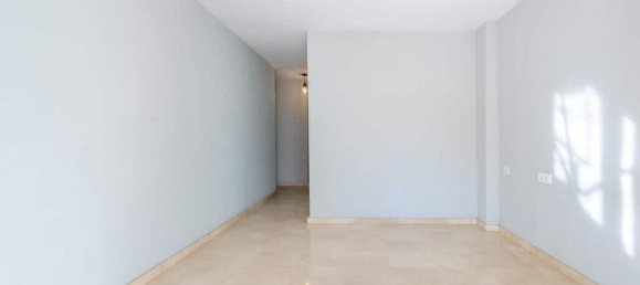 4 bedrooms Apartment in Fuengirola, Spain No. 183276 9