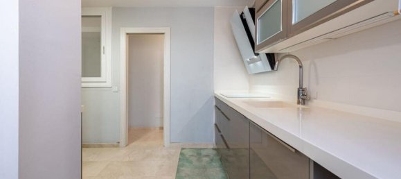 4 bedrooms Apartment in Fuengirola, Spain No. 183276 4