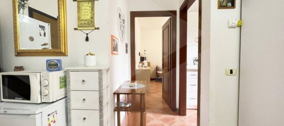 2 rooms Apartment in Rome, Italy No. 34051 9