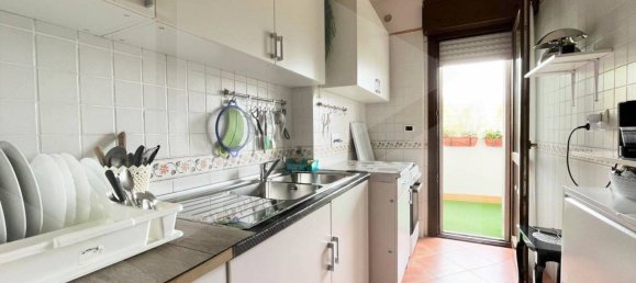 2 rooms Apartment in Rome, Italy No. 34051 13