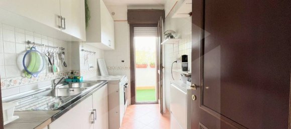 2 rooms Apartment in Rome, Italy No. 34051 14