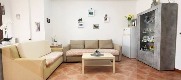 2 rooms Apartment in Rome, Italy No. 34051 7