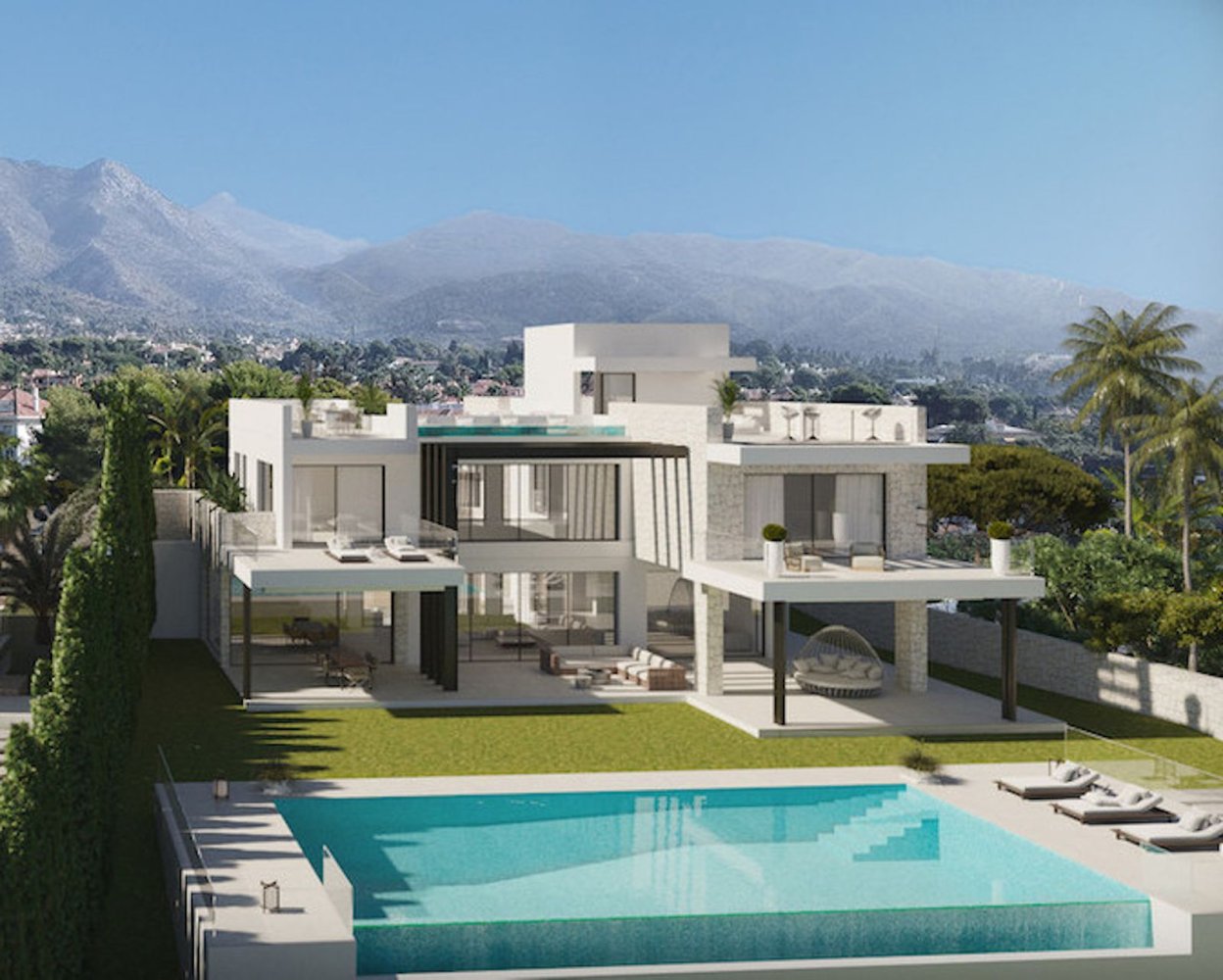  Land in Marbella, Spain No. 136158