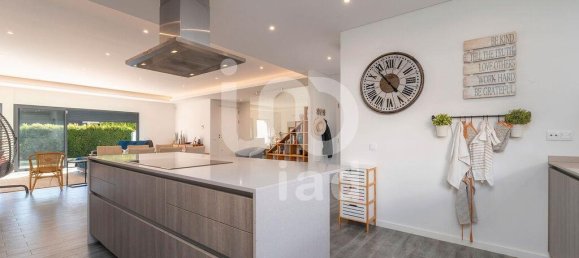 3 bedrooms House in Quarteira, Portugal No. 125223 8