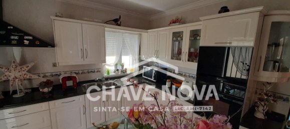 Villa T4 em Fânzeres, Portugal N.º 56856 11