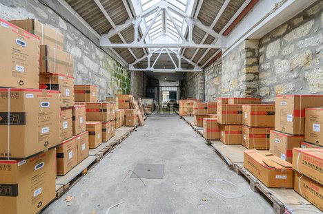 240m² Building in Porto, Portugal No. 12833