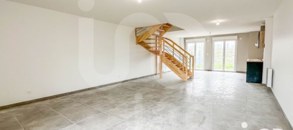 Casa de 3 dormitorios en Clairoix, France No. 78855 3