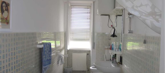 2-Zimmer Wohnung in Sannazzaro de' Burgondi, Italy, Nr. 11578 6