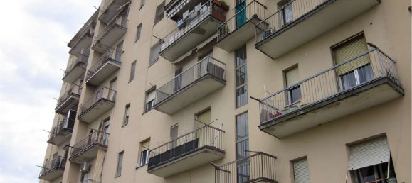 2-Zimmer Wohnung in Sannazzaro de' Burgondi, Italy, Nr. 11578 2