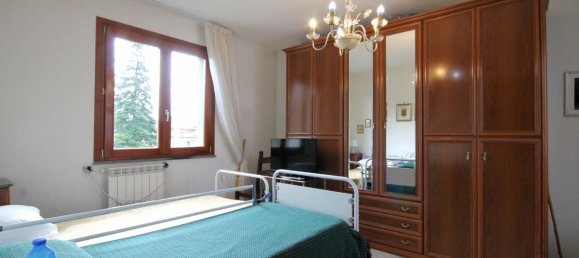 4 rooms Villa in Lucca, Italy No. 48015 18