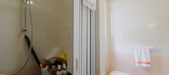 4 rooms Villa in Lucca, Italy No. 48015 26