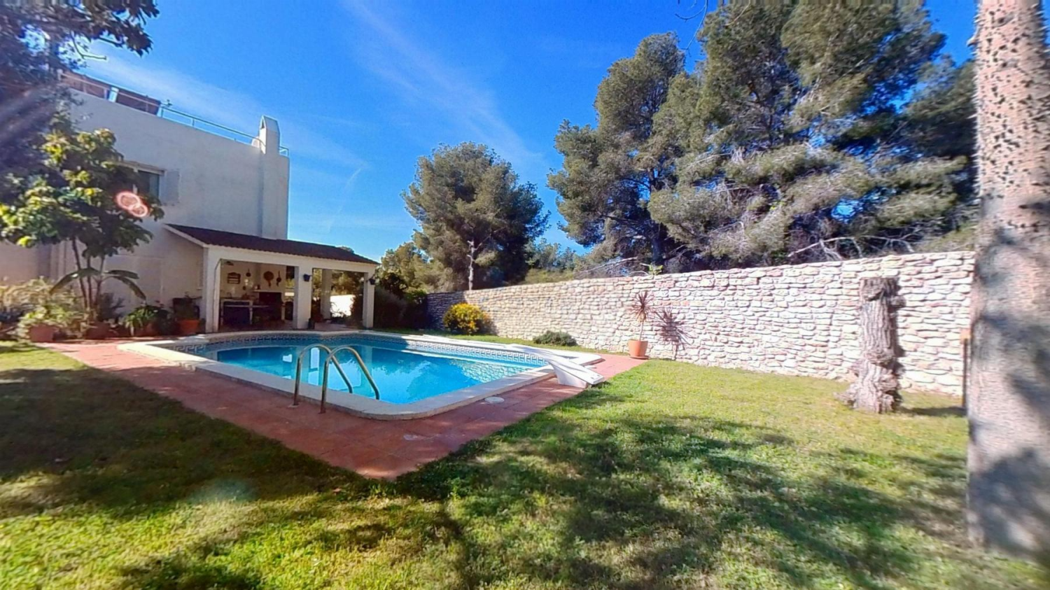 5 bedrooms House in Coma-Ruga, Spain No. 289646