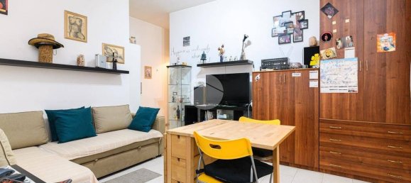 1 bedroom Apartment in Rome, Italy No. 370202 9