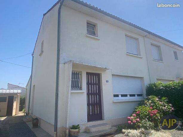 3 bedrooms House in Gironde, France No. 278044