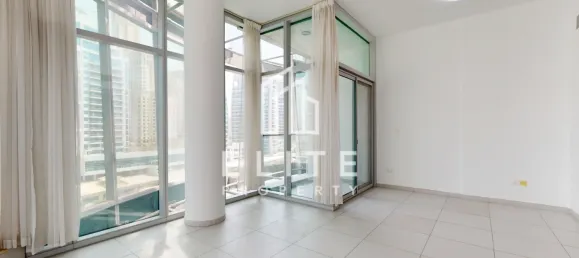 Apartamento T2 em Dubai, UAE N.º 113076 3