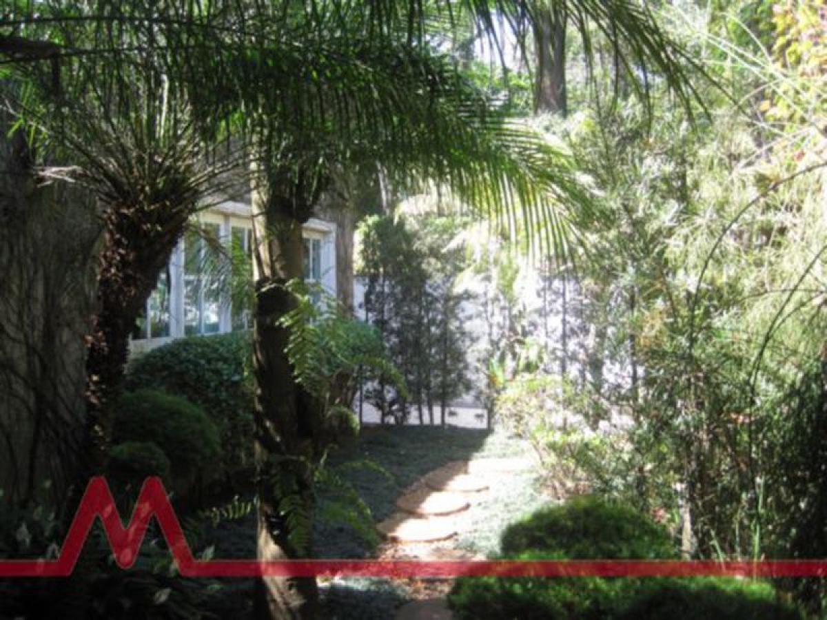 Дом с 4 спальнями в Сан-Паулу, Бразилия № 528586