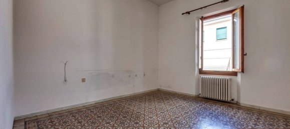 3 bedrooms House in San Giovanni Valdarno, Italy No. 338204 3