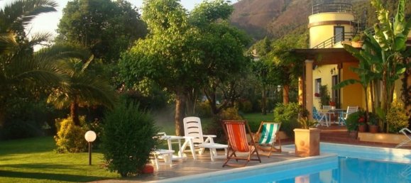 13 rooms Villa in Massa, Italy No. 237310 5