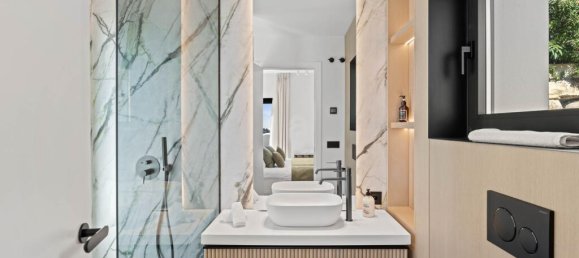 5 bedrooms Villa in Estepona, Spain No. 115844 19