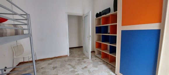 Apartamento de 3 divisões em Monza, Italy N.º 194656 13