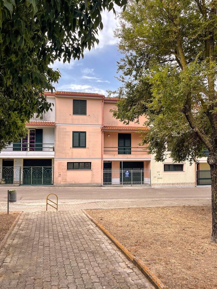 6 rooms House in Sardinia, Italy No. 274736