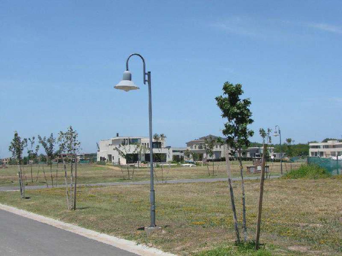  Land in Tigre, Argentina No. 119052