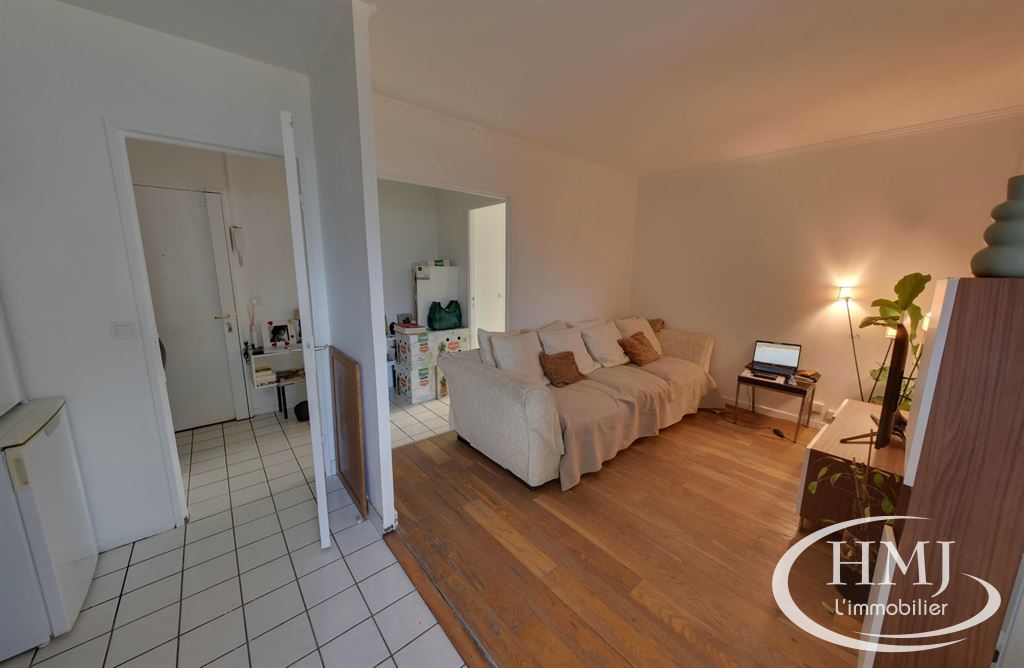 Apartamento de 3 dormitorios en Evry, France No. 166489