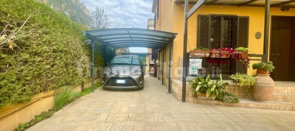 2 bedrooms Apartment in Rome, Italy No. 176437 4