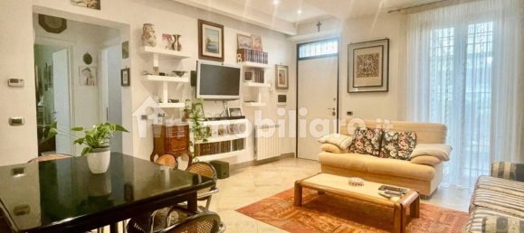 2 bedrooms Apartment in Rome, Italy No. 176437 6