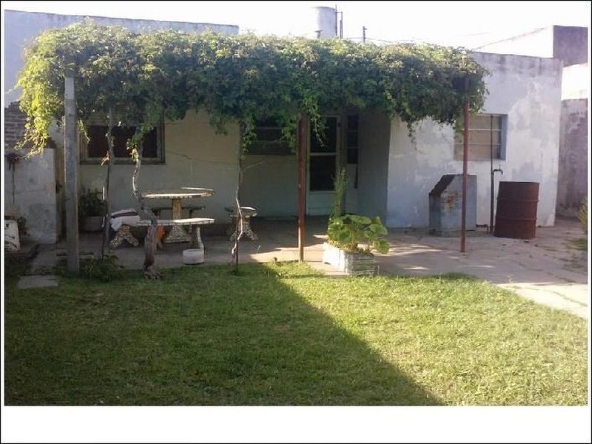 2 bedrooms House in Hurlingham, Argentina No. 318