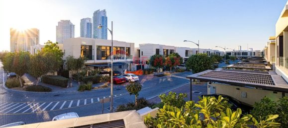 4 bedrooms Villa in DAMAC Hills (Akoya by DAMAC), UAE No. 1575 7