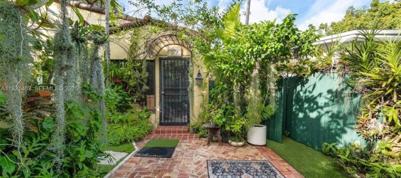 3 dormitorios villa en venta en Miami, Miami-Dade, Florida, USA № 615261 3