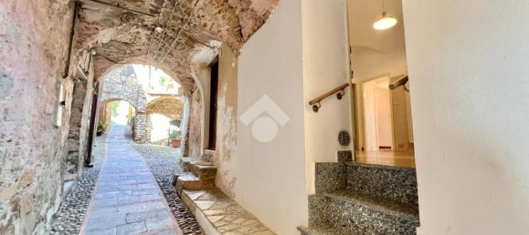 2 bedrooms Apartment in Cipressa, Italy No. 131012 2