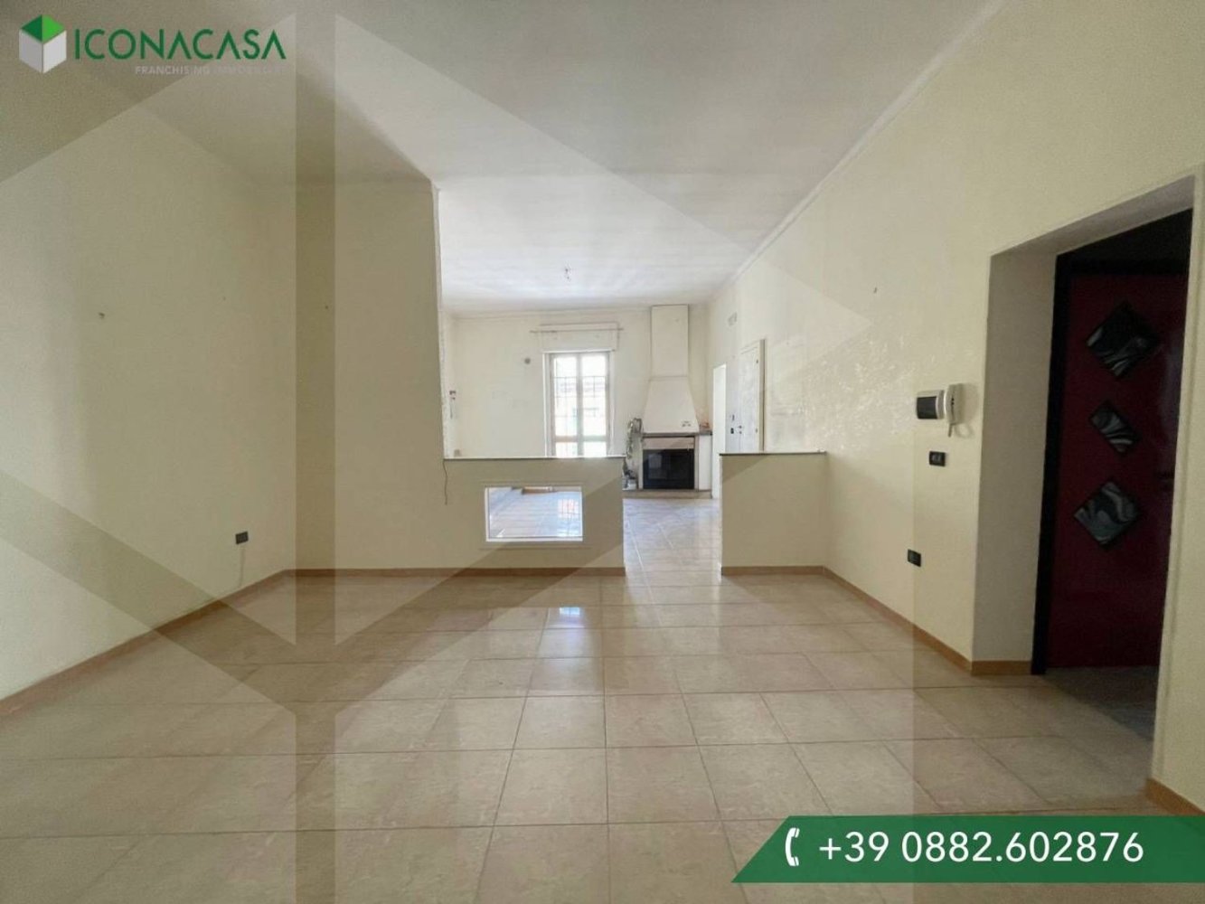 Casa de 5 habitaciónes en Torremaggiore, Italy No. 28087