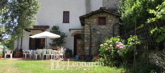 6 bedrooms House in Lucca, Italy No. 47964 2