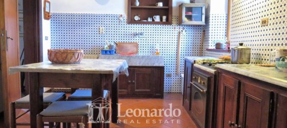 6 bedrooms House in Lucca, Italy No. 47964 13