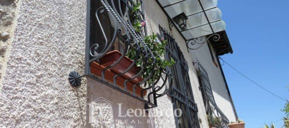 6 bedrooms House in Lucca, Italy No. 47964 49