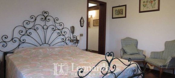 6 bedrooms House in Lucca, Italy No. 47964 36